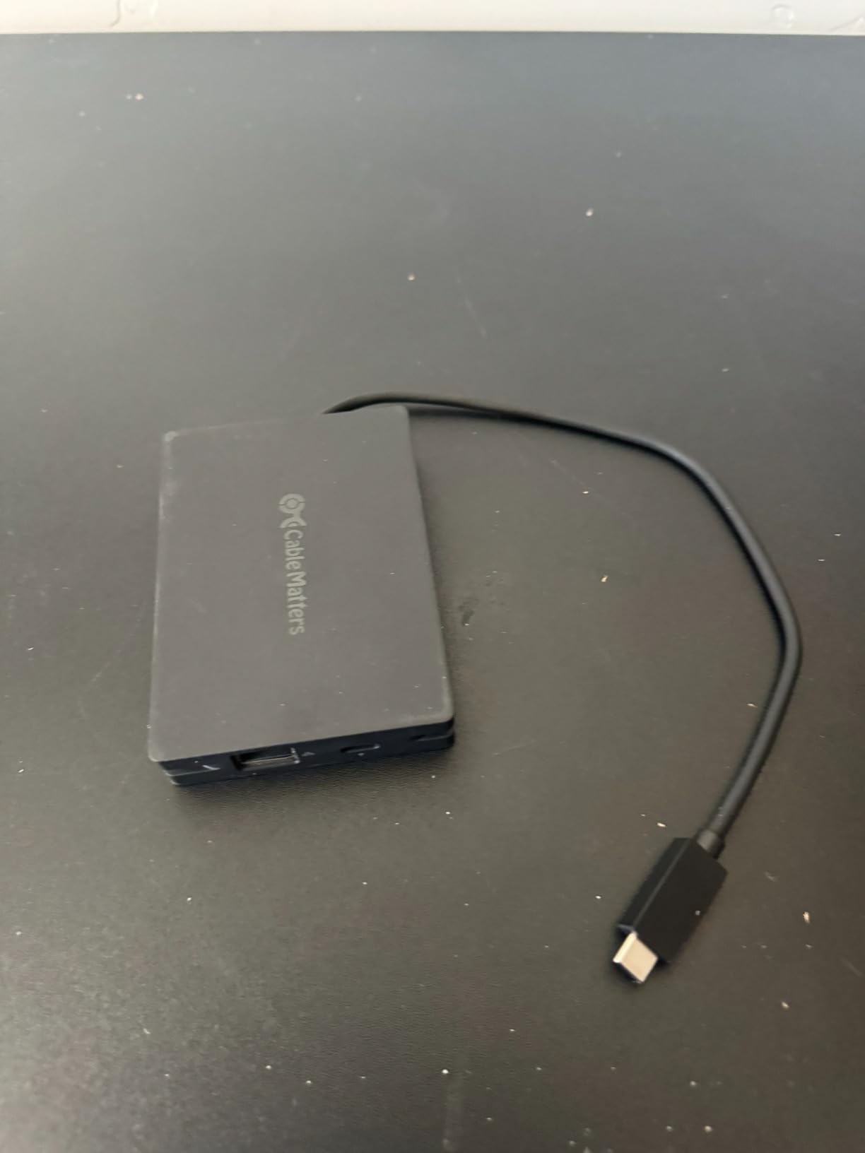 Cable Matters 8-in-1 Portable 40Gbps Dual HDMI USB4 Hub, USB 4 Dock with 2X 4K@60Hz or 1x 4K@120Hz / 8K@30Hz, 100W PD, Gigabit Ethernet, Compatible with Thunderbolt 4 (*macOS's Display Limitation) customer photo 1