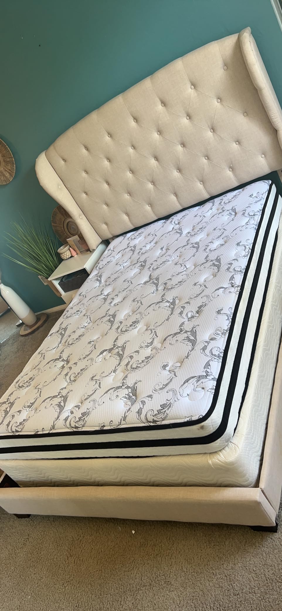 Signature Design by Ashley Queen Firm 12 Inch Hybrid Mattress with Gel Memory Foam and Edge Support for Cool Sleep and Pressure Relief, Queen, Fiberglass-Free, Bed In A Box customer photo 2