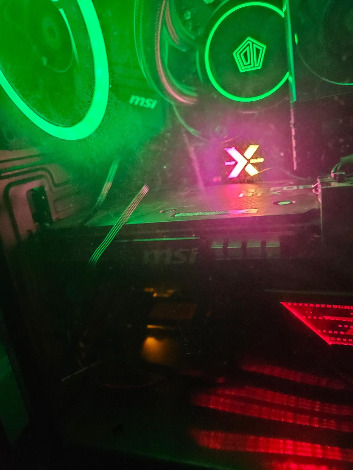 PNY CS3150 XLR8 Gaming Epic-X RGB 1TB PCIe Gen5 x4 NVMe M.2 SSD with RGB Dual Fan Heatsink - Microsoft DirectStorage Compatible - up to 11500 MB/s Read customer photo 1