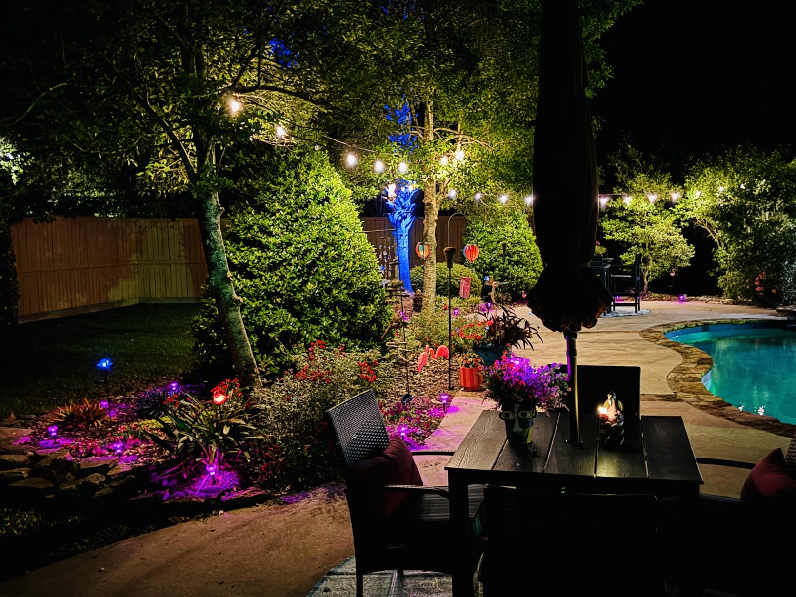 Easter Solar Pathway Lights Outdoor Decorative 4 Pack, 4 color LED Mushroom Solar Lights Outdoor Waterproof Solar Powered Decor for Yard Driveway Patio, Valentines Day Halloween Christmas Garden Decor customer photo 1