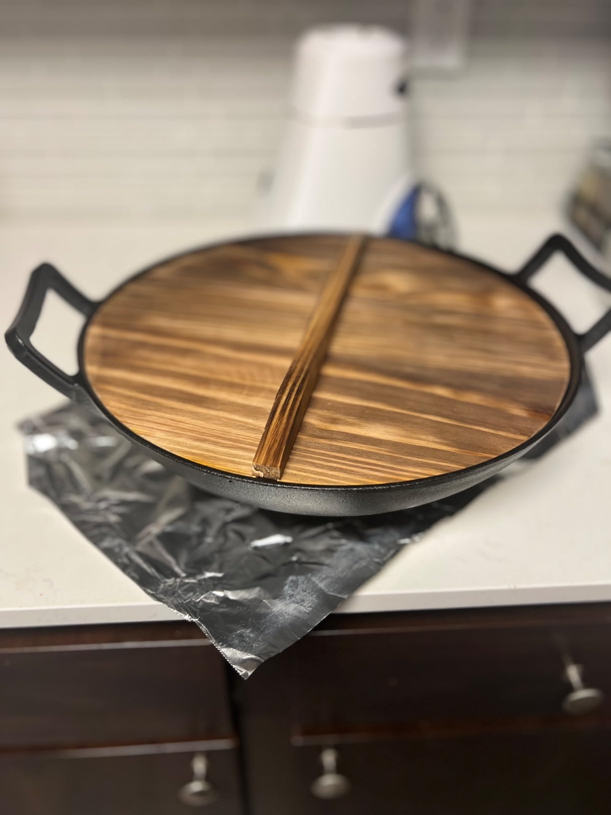MegaChef 13 Piece Pre-Seasoned Cast Iron Skillet Set with Tempered Glass Lids and Silicone Holders customer photo 2