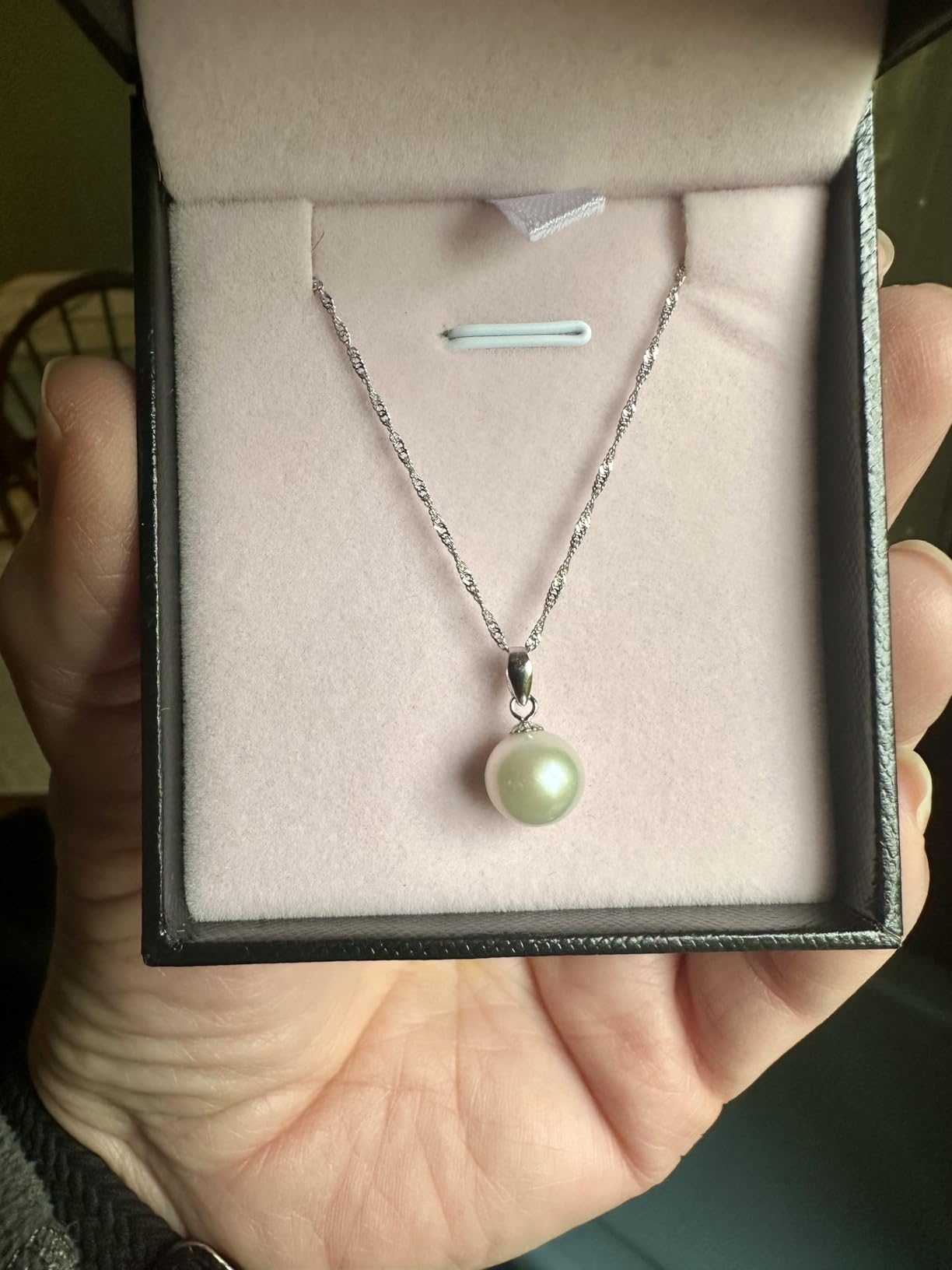 18K Gold Freshwater Cultured White Pearl Necklace, 8-10mm Single Pearl Pendant with 18