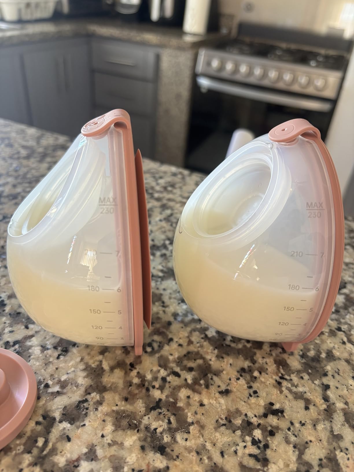 Momcozy V1 Pro Wearable Breast Pump, Hospital-Grade Pocket Primary Pump, Hands-Free Portable Pump with Lightweight Visible Cups for Real Milk Removal customer photo 2