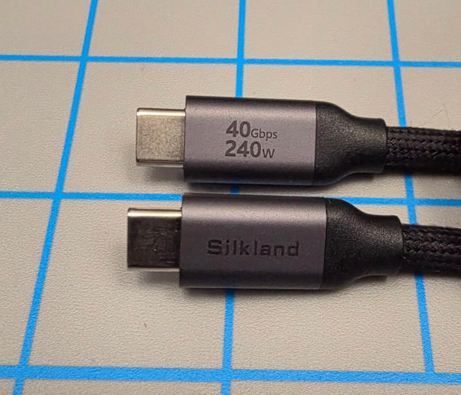 Silkland USB 4 for Thunderbolt 4 Cable 4FT, 40Gbps Data Sync, 8K/6K@60Hz, 240W Charging [USB-IF Certified],Braided USB C to USB C Data Cable Compatible for MacBook, iPhone 17, Mac mini, SSD, Docking customer photo 2