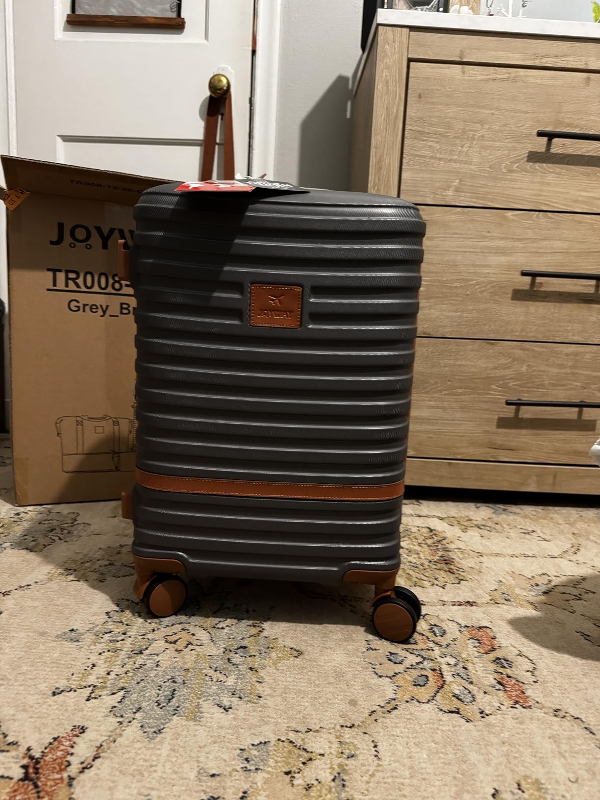 Joyway Luggage Set 7 Piece Suitcase Sets with Spinner Wheel,Hardside Expandable Travel Laggage with TSA Lock(18/20/24/28 Black) customer photo 2