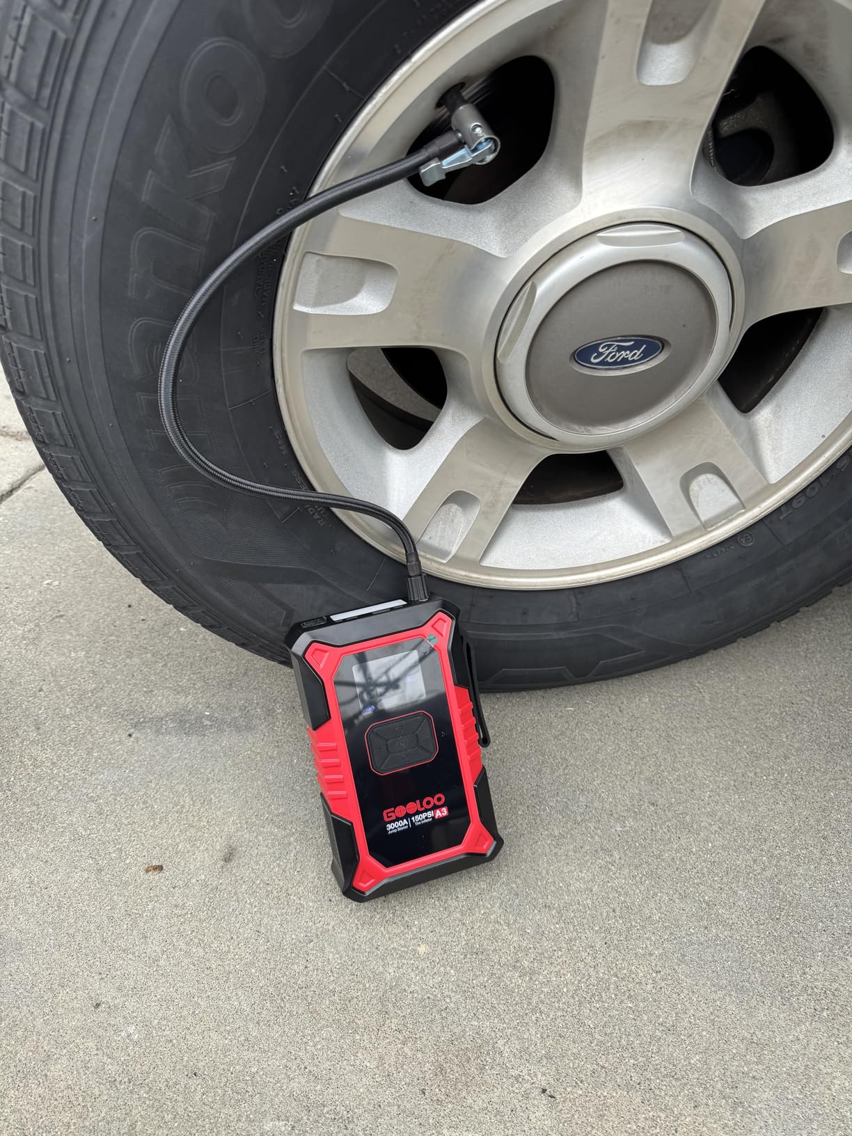 GOOLOO A3 Jump Starter with Air Compressor, 3000A Portable Car Battery Booster (9.0 Gas/6.5L Diesel) with 150PSI Auto-Shutoff Tire Inflator, 12V Supersafe Lithium Jump Box Car Battery Jumper Starter customer photo 2