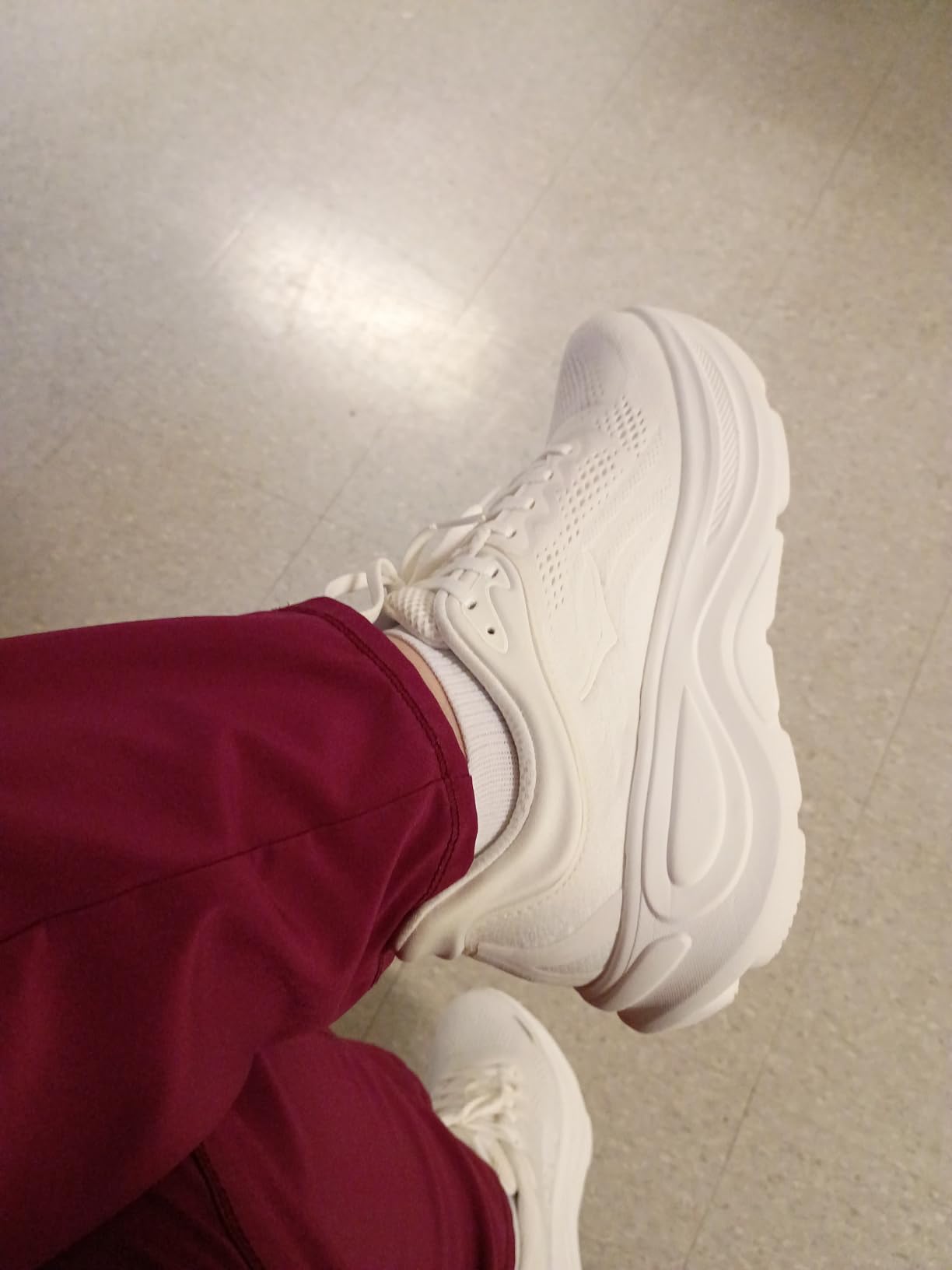 HOKA Women's Bondi 9 Running Shoes customer photo 1