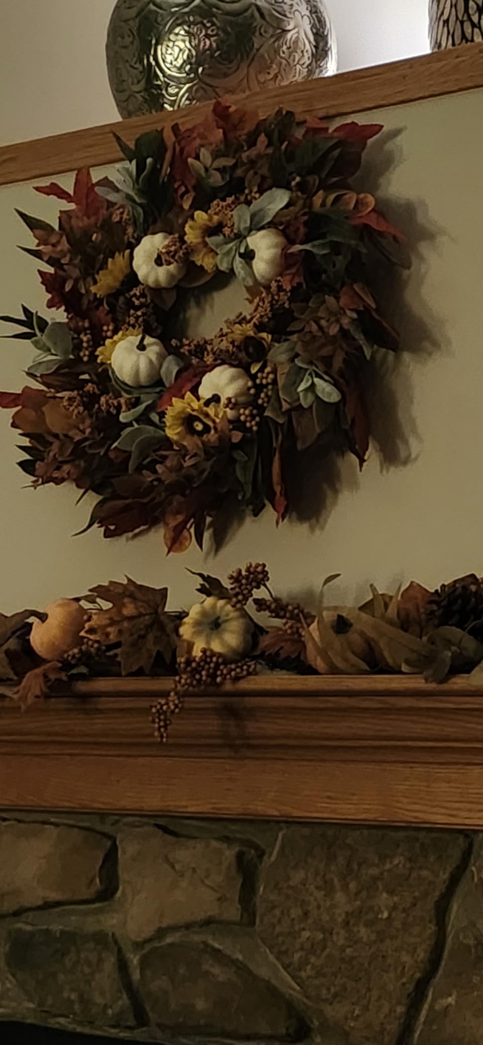 Pinkpuii Fall Wreaths for Front Door Outside - 24 Inch Autumn Wreath with Red Maple Leaves, White Pumpkins, Yellow Wildflowers, Pinecones & Berries - Thanksgiving Farmhouse Door Decor for Indoor Outdoor Use customer photo 2