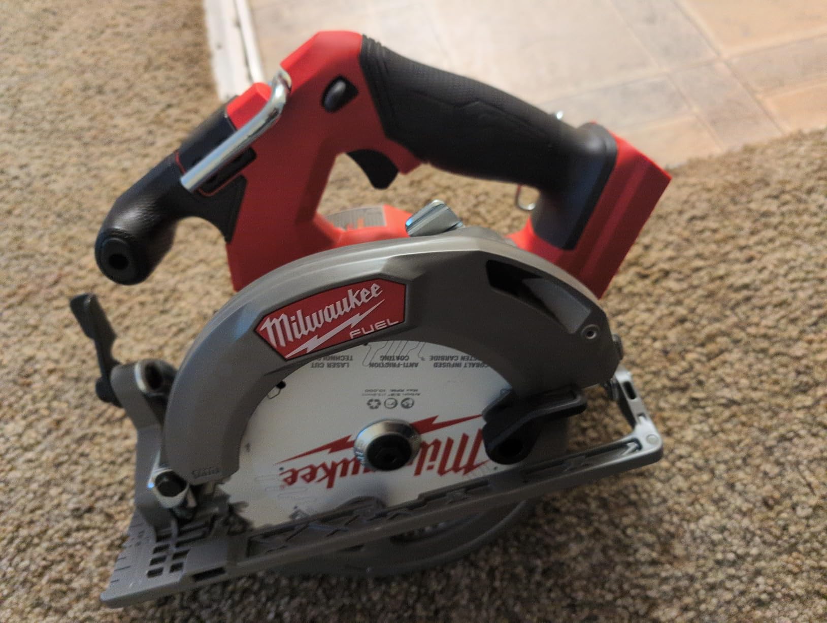Milwaukee Electric - M18 Fuel 6-1/2 INCH Circular Saw Tool ONLY customer photo 2