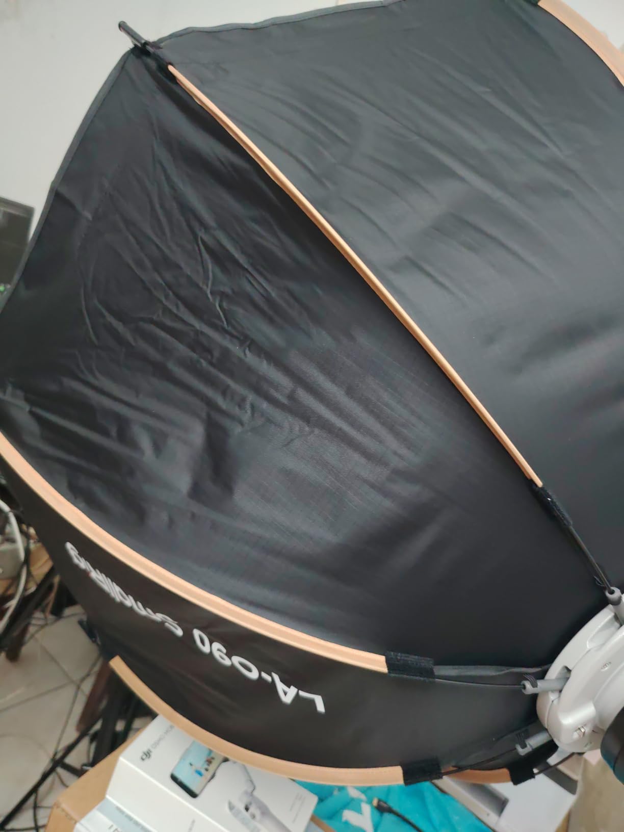 SmallRig LA-O65 Octagonal Softbox, 65cm/25.6in Quick Release Softbox with Carrying Bag, for Bowens Mount COB Lights for SmallRig for Neewer for Aputure for Godox customer photo 1