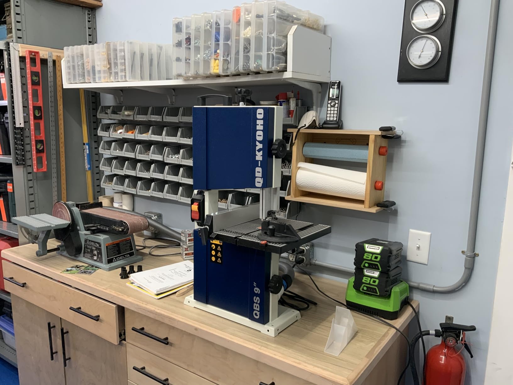 Band Saw, 10-Inch Bandsaw for Woodworking, 1515 and 3280 FPM Dual-Speed Bandsaw, 1/2 HP, 120V 5.3-Amp Motor, with Double-Sided Fence Assembly, Steel Bandsaws with Miter Gauge customer photo 1