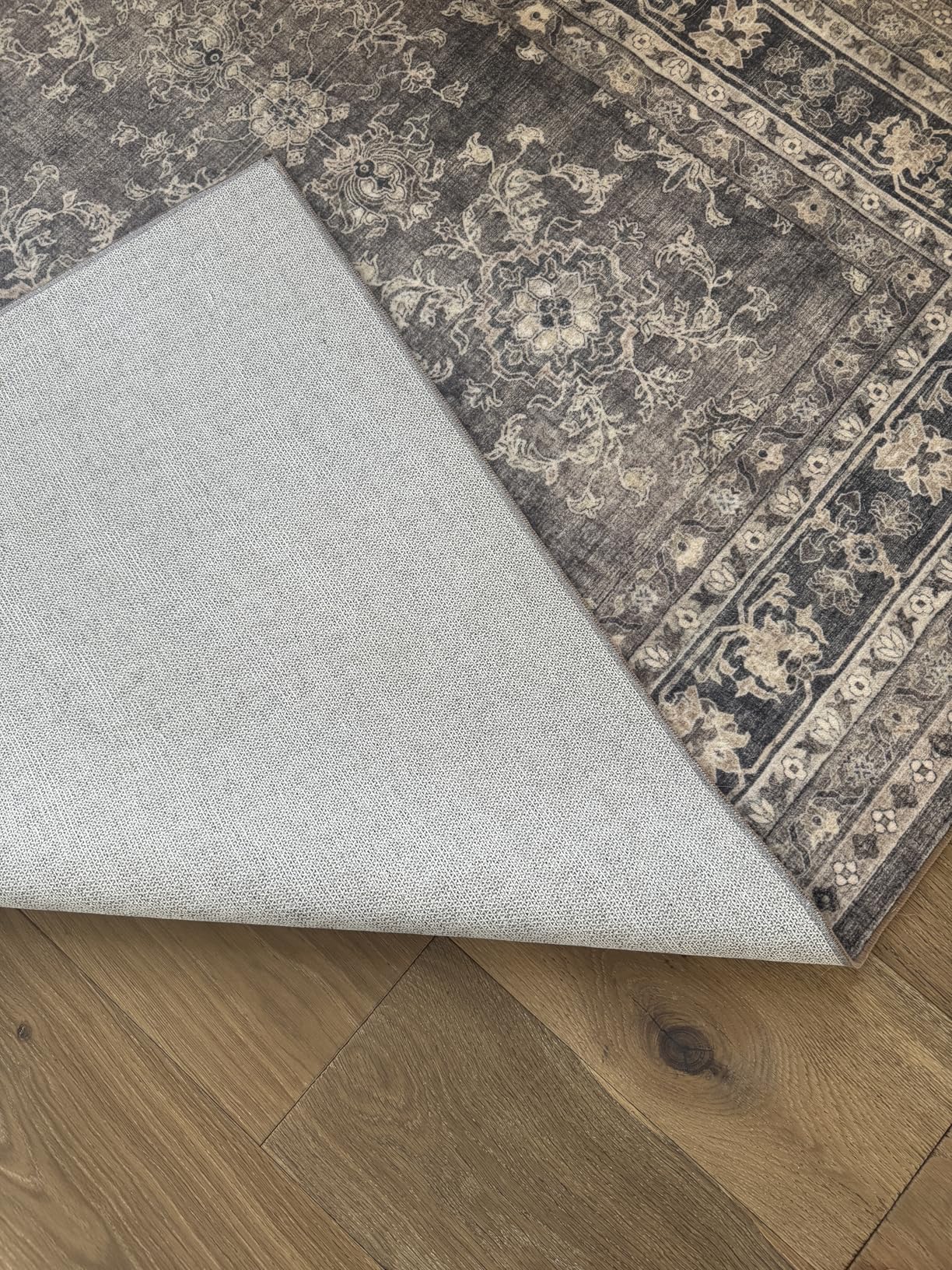 Lessymo 8 x 10 Area Rugs for Living Room- Machine Washable Area Rugs Boho Faux Wool Low Pile Area Rug for Bedroom, Floral Medallion Vintage Rugs with Non-Slip Rubber, Kid & Pet Friendly, Grey White customer photo 2