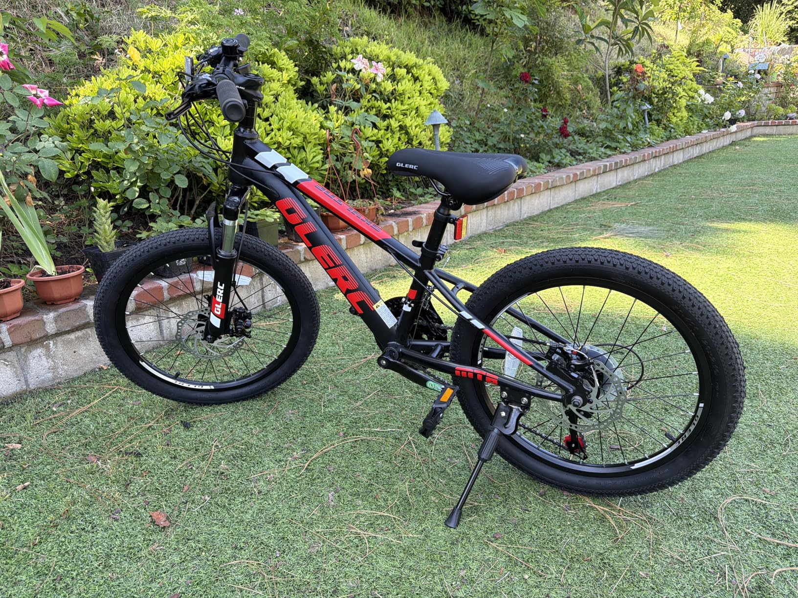 Glerc 20 24 26 Inch Kids Mountain Bike for Boys and Girls Ages 6+, 21-Speed Skyline Bicycle with Front Suspension and Disc Brakes customer photo 2