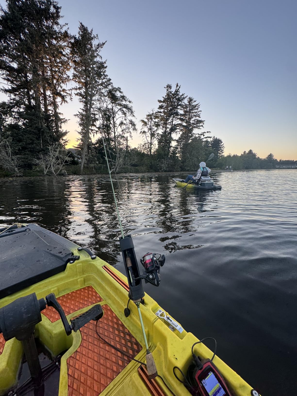 Reel Yaks Rocket Modular Fishing Kayak - 9.8ft, 400 lbs Capacity - Pedal Fishing Kayaks for Adults & Youth, Sit on Top, Compact Storage, Lightweight, Easy Transport customer photo 1