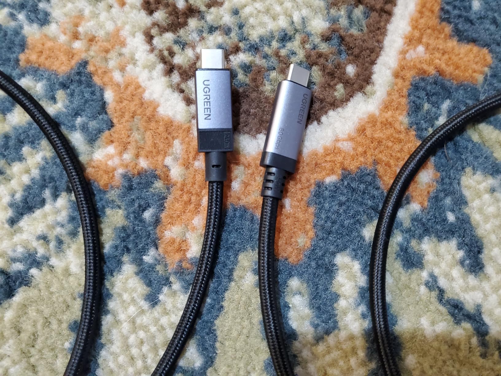 UGREEN USB C to USB C Cable 240W USB4 Gen4 80Gbps Premium 17K Dual 8K Triple 4K Display PD3.1 Charging Compatible with Thunderbolt 4/3, USB C Monitors, MacBook, iPad, iPhone 17/16/15, 3.3FT customer photo 1