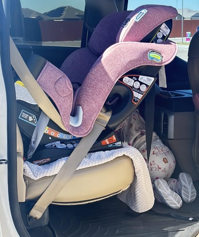 Graco Extend2Fit 3-in-1 Convertible Car Seat, 3 Modes - Rear Facing, Forward Facing Baby Car Seat and Highback Booster Seat, Adjustable Extension Panel for Extra Legroom, Cullen customer photo 2