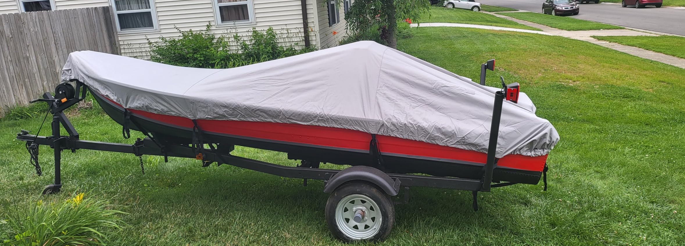 VINPATIO 600D Outboard Motor Cover Fit Boat Engine Up to 10 HP, Waterproof Heavy Duty Solution-Dyed Fabric for All-Weather Protection customer photo 2