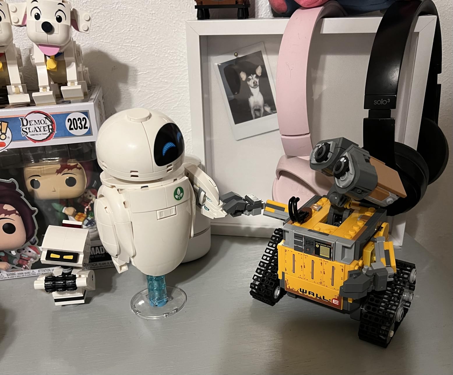 LEGO Disney & Pixar Wall-E & EVE Building Set for Adults, Ages 18+ - Home Office, Book Shelf, or Room Decor for Disney Fans - Gift Ideas for Men & Women - 43279 customer photo 1