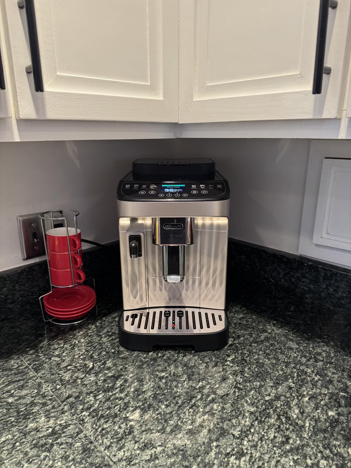 De'Longhi Magnifica Evo Next Fully Automatic Espresso Machine - Programmable Coffee Maker with Grinder and Milk Frother - Hot & Cold Brewer for Espresso, Latte, Cappuccino, Americano, Tea and More customer photo 2