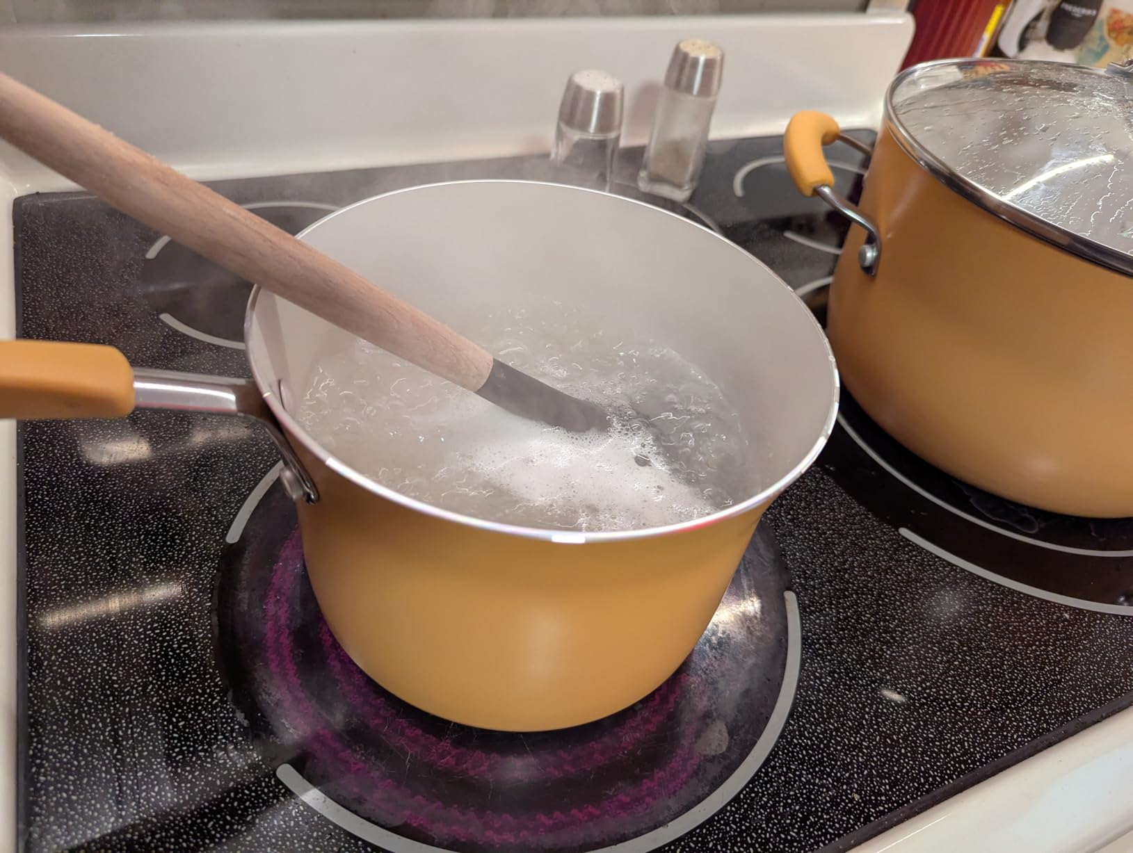 Rachael Ray Cucina Ceramic Cookware Set - 13 Pieces - Ceramic Pots and Pans Set w/Nonstick Frying Pans, Saute Pan, Saucepans, Stockpot, Lids, Pan Protectors & Cooking Utensils - Almond customer photo 2