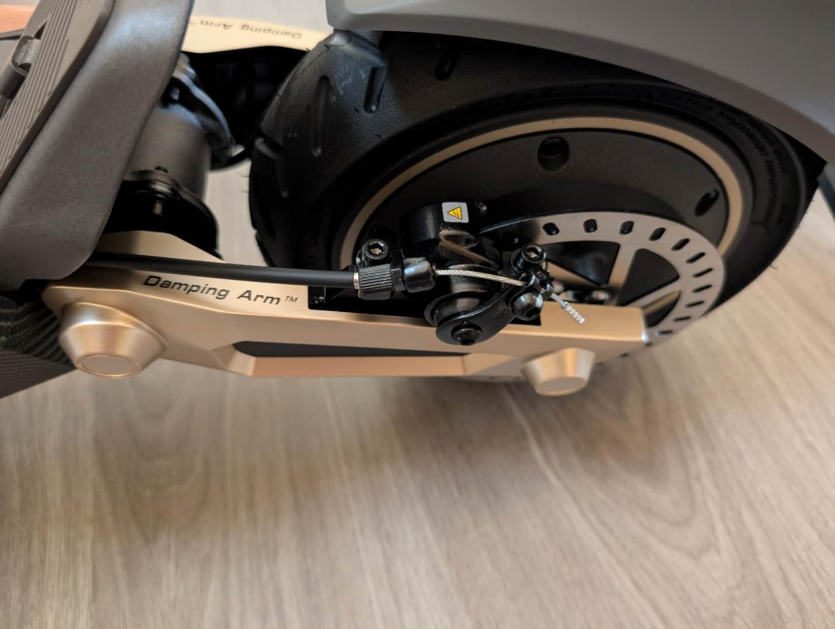 NAVEE GT3/ST3 Series Electric Scooter, 20/25 MPH Top Speed, 47/38/30 Miles Max Range, 1000W/1350W Motor with Dual Suspension, 10