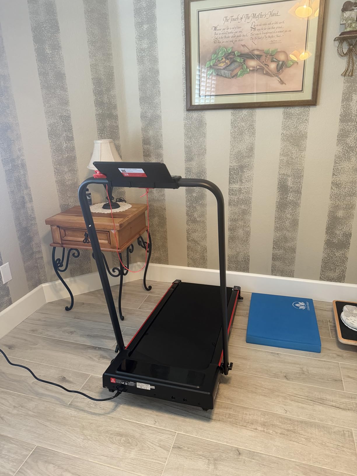 TOPUTURE 4 in 1 Walking Pad Treadmill with Incline and Handle, 2.5HP with Dual Display and Mute Control, Foldable Under Desk Treadmills for Home with App Bluetooth Folding Treadmill for Small Space customer photo 2