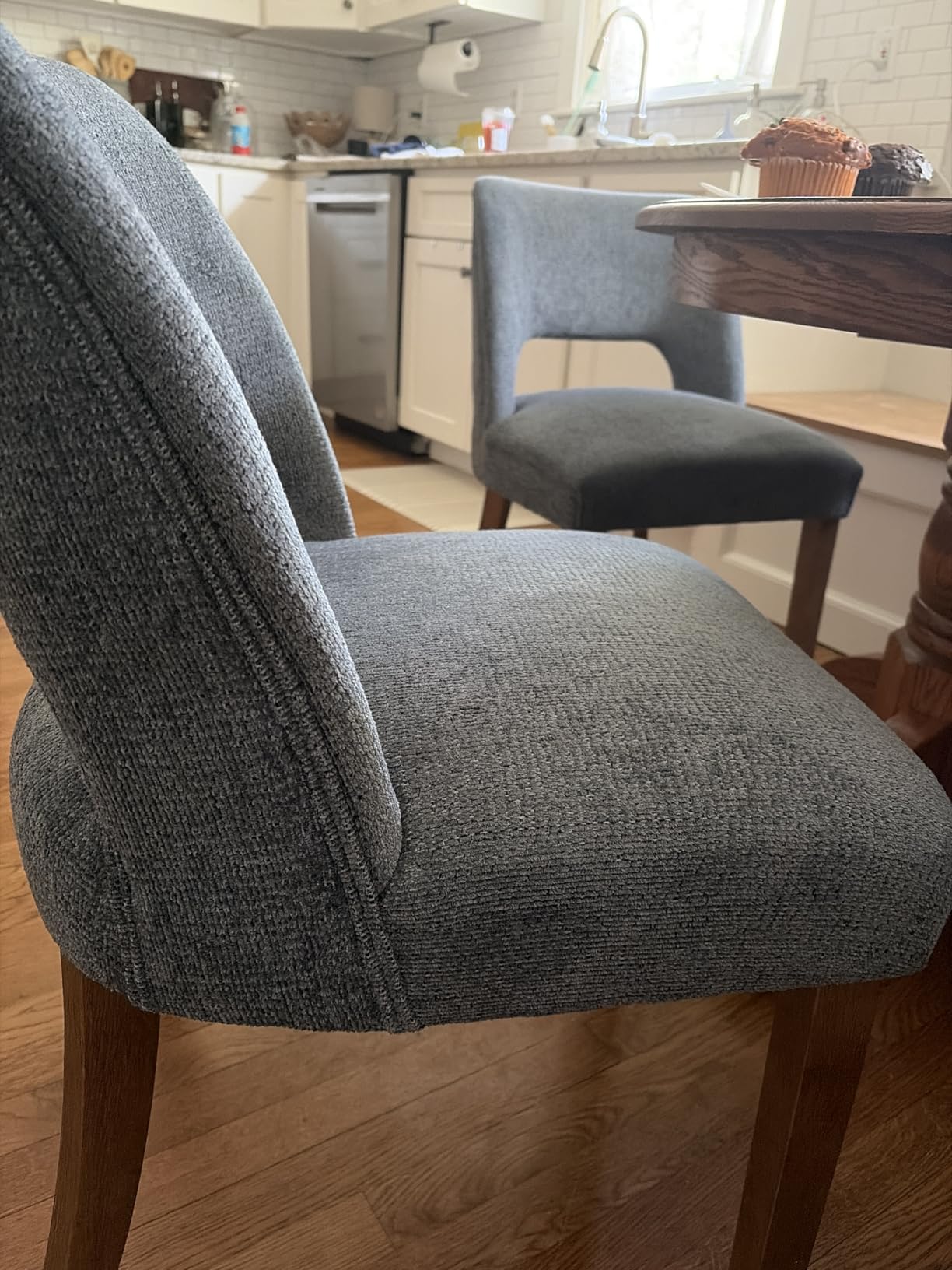 VKNOW Wooden Dining Chairs Set of 6, Modern Fabric Upholstered Dining Room Chair Kitchen Chairs, Farmhouse Dinner Chair for Kitchen Dining Room, Green customer photo 1