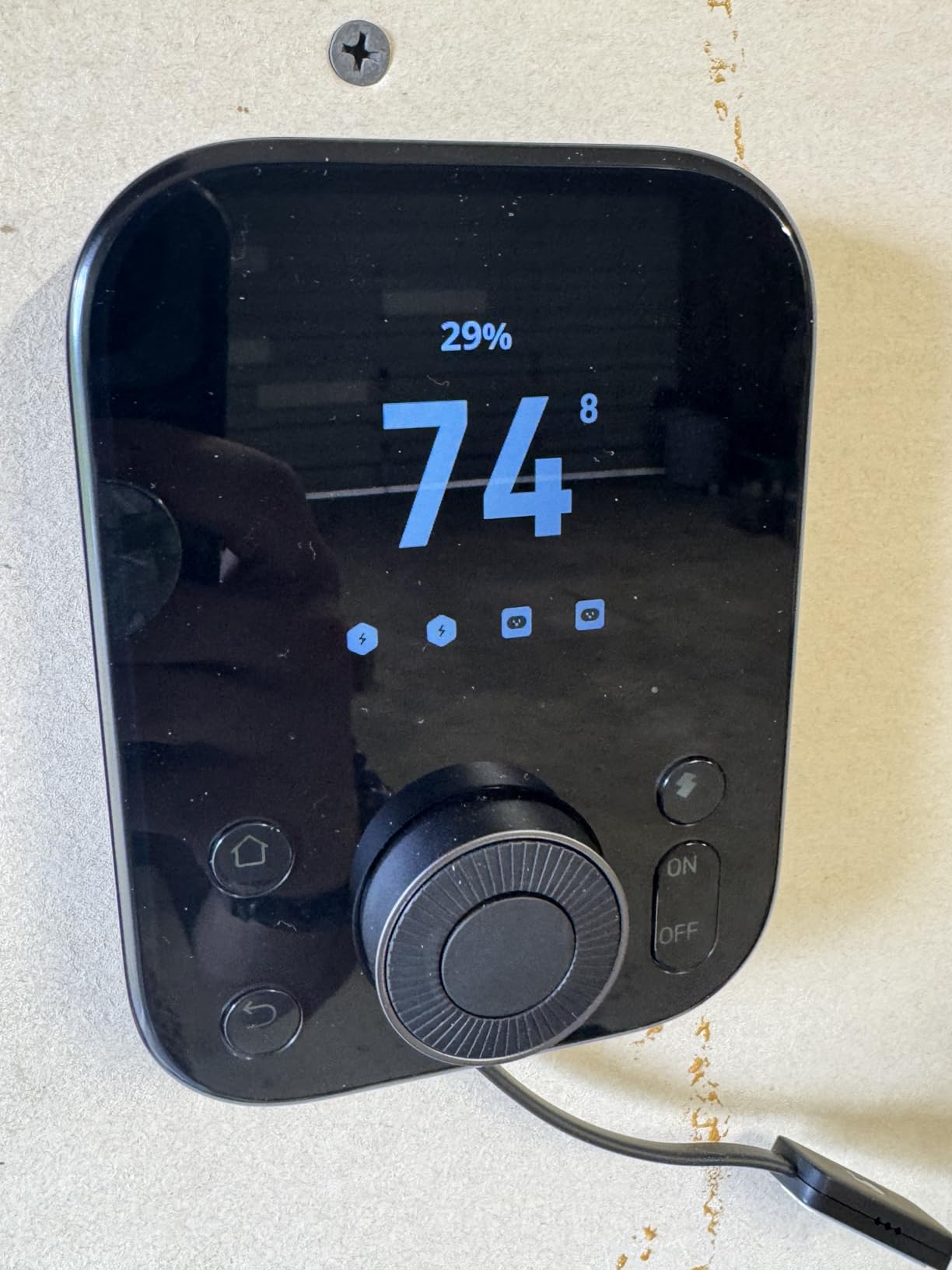 SwitchBot Hub 3 (3rd Gen), Smart Home Hub with 2.4-inch IPS Screen & Knob Control, WiFi Thermometer Hygrometer, IR Remote (Matter/Bluetooth 200m), Alexa/Google/Apple Home Compatible customer photo 1