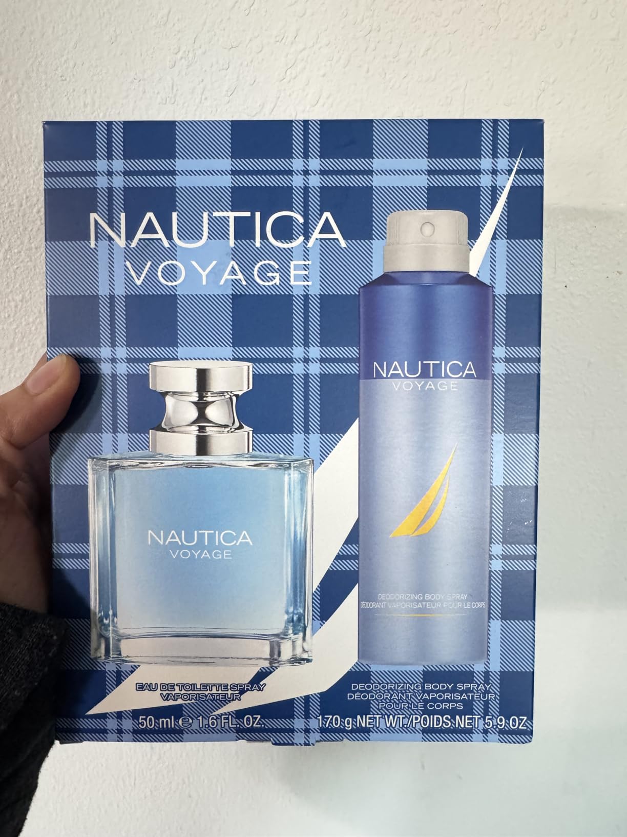 Nautica Voyage Giftset, 1.6 fl oz EDT + 6 oz Deodorizing Body Spray customer photo 2