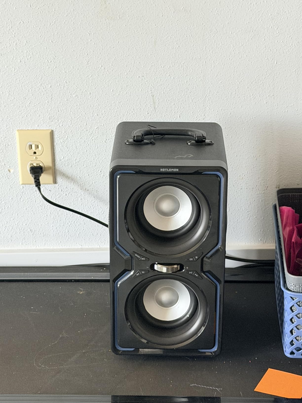 Hotlemon Large Bluetooth Speaker: 240W Peak Powerful Loud Sound with Deep Bass, 15H Playtime, Fast Charge, TWS, Portable Wireless Speakers for Outdoor, Party, Beach, Backyard, Home, Outside (Black) customer photo 1