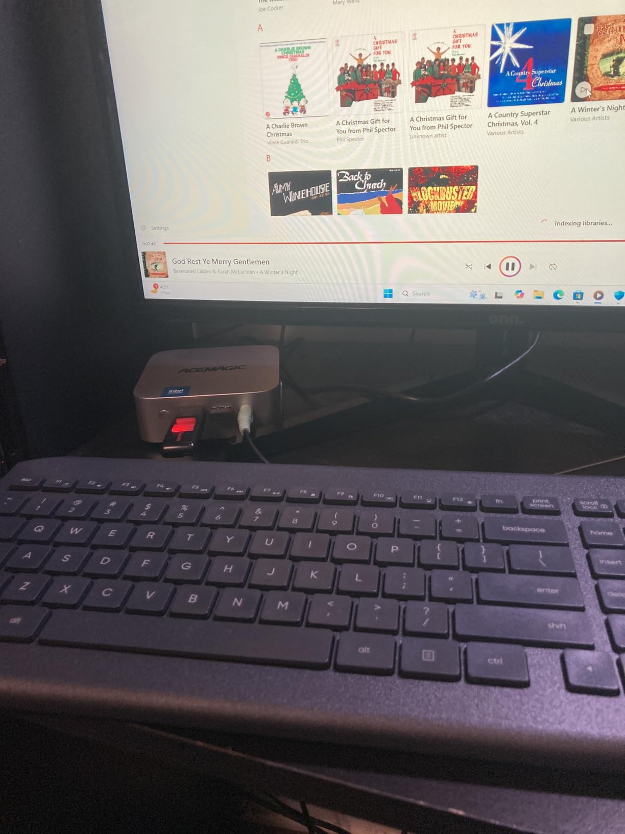 ACEMAGIC Mini Pc Windows 11 Pro, AMD Ryzen 4300U Processor up to 3.7 GHz Mini Computers, 8GB DDR4 256GB SSD, 4K Triple Display WiFi5 BT4.2 VESA Micro Small Pc for Business and Home, Mini Desktop customer photo 2