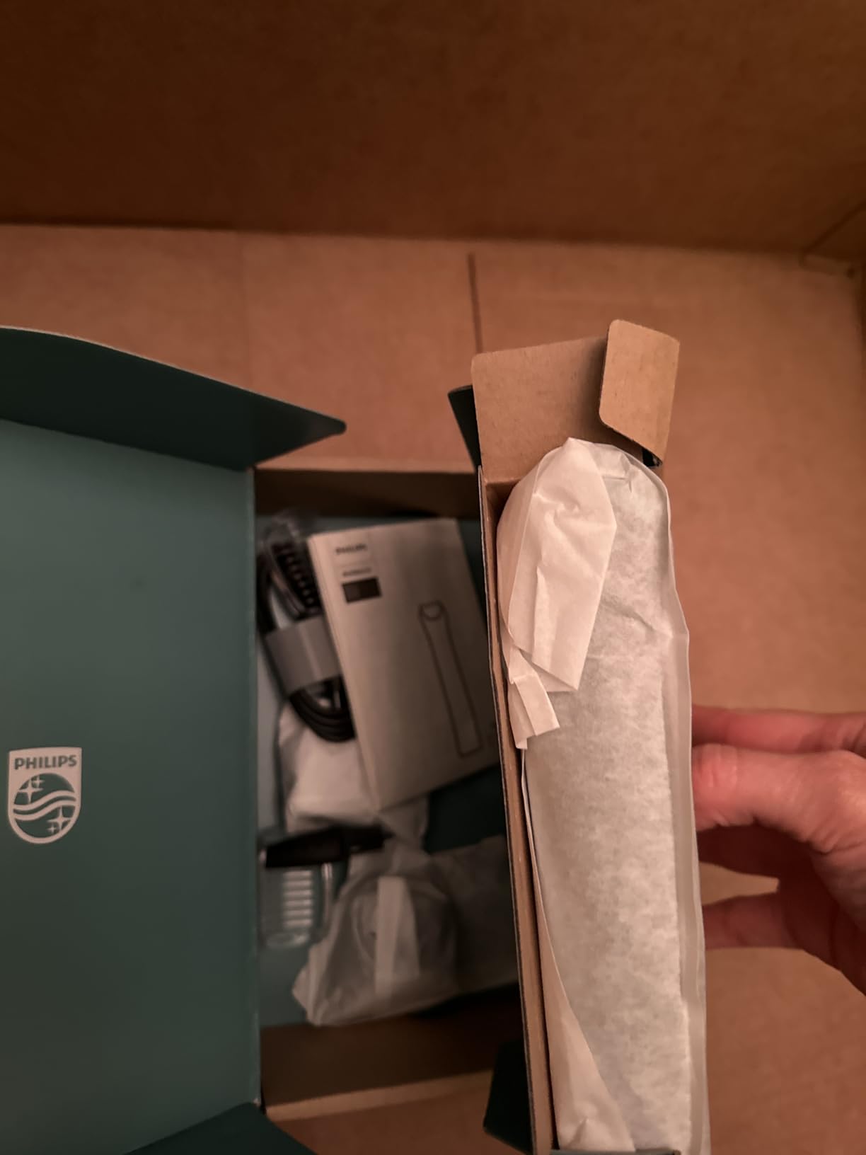 Philips Norelco Body Groomer 5000 Series, Intimate Hair Trimmer & Shaver for Men with Dual 100% Showerproof Full Body Shave & Trim Heads and Two Bi-Directional Body Hair Combs, BG5495/50 customer photo 1