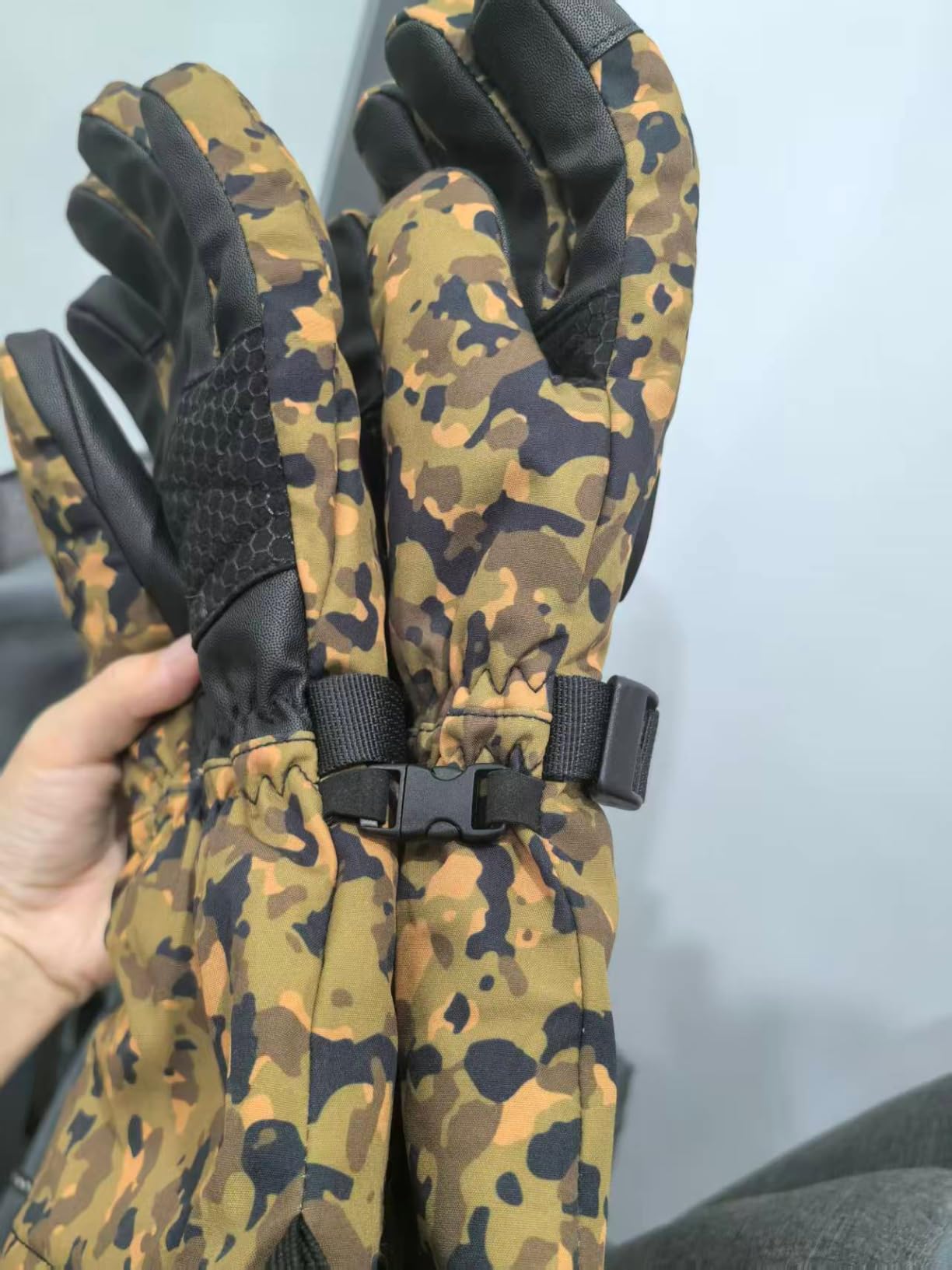 Heated Gloves for Men Women 7.4V 3200MAH Hunting Gloves Rechargeable Waterproof Electric Winter Thermal Glove customer photo 2