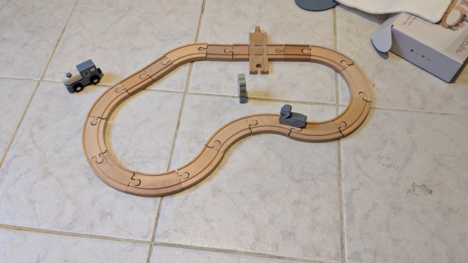 Comfy Cubs 30-Piece Wooden Train Set for Toddlers Ages 1+, Fun & Eco Friendly Toddler Train Set with Wooden Toy Tracks - Creative Toy Town Promoting Imaginative Play with Flexible Configuration customer photo 1