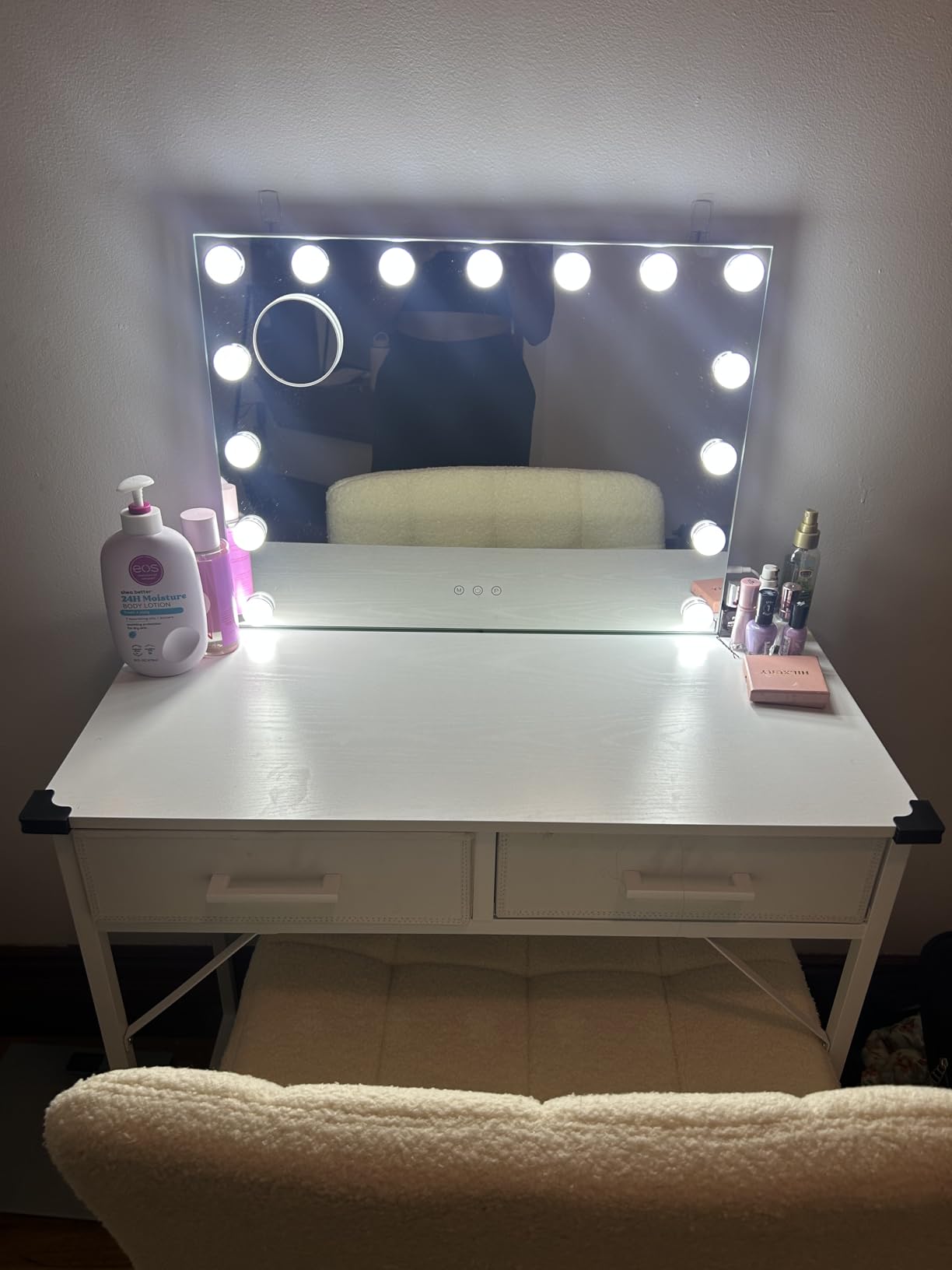 Hollywood Vanity Mirror with Lights, 15 Replaceable Bulbs, 3 Color Lights, Make Up Lighted Mirror, Aluminum Metal Frame, USB Charging Port (23