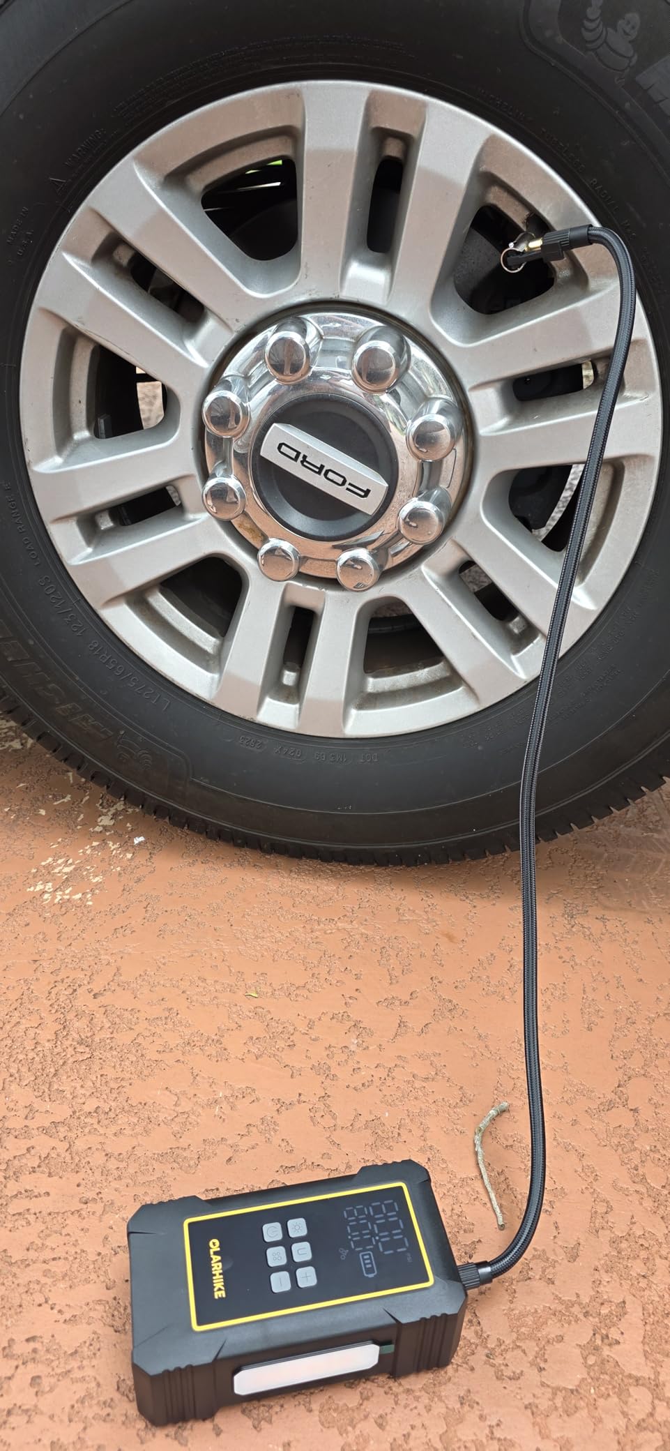 OlarHike Powerful 12000mAh Heavy Duty Tire Inflator Portable Air Compressor, 7X Faster, 150PSI Dual Power 12V & Cordless for Pickup Trucks, Jeeps, SUVs & RVs customer photo 1