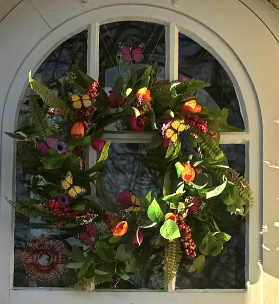 22'' Artificial Christmas Wreath for Front Door with Red Balls Candy Canes Pine Needles Red Berries Pine Cones Christmas Decorations for Winter Wall Outdoor Home Holiday Xmas Decor customer photo 2