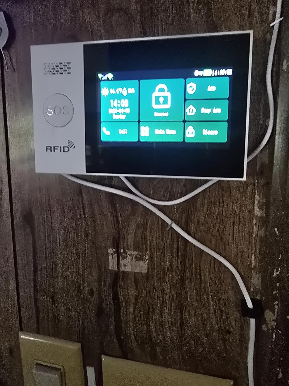 WiFi Wireless Alarm System for Home Security - 24/7 Protection Smart Home Devices 4.3