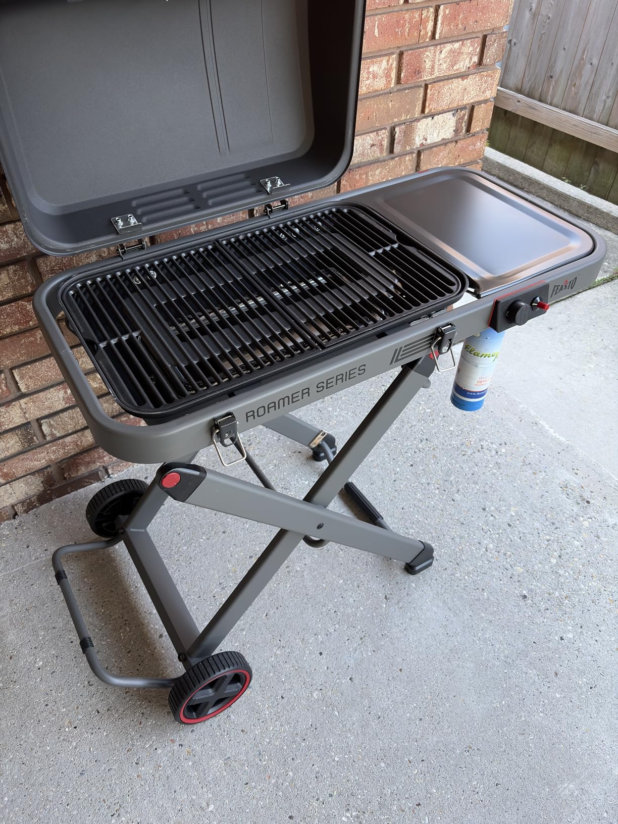 FEASTO Portable Propane Gas Grill with Folding Cart & 13000 BTUs Burner, 360 Sq. In. Cast Iron Cooking Grates, Side Table, 8