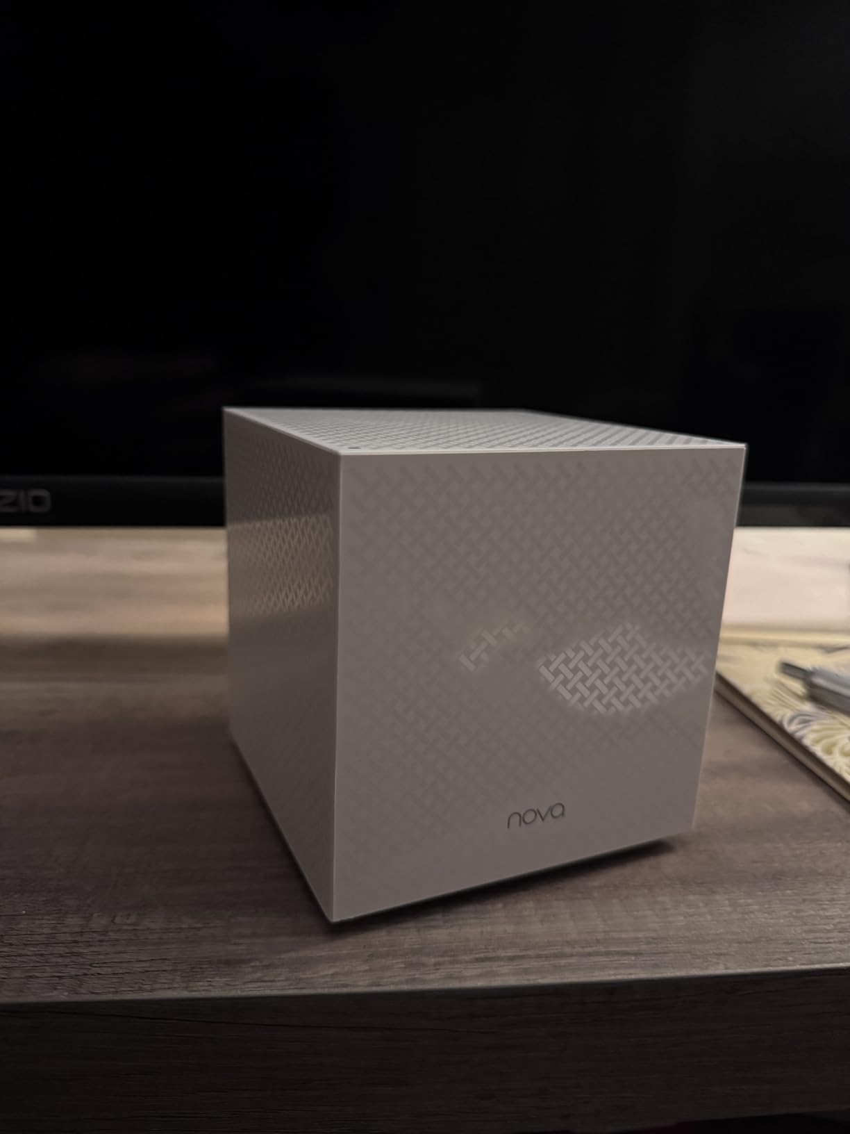 Tenda Nova Mesh WiFi System MW12 - Covers up to 4000 sq.ft - Tri-Band AC2100 Whole Home WiFi Mesh System - Gigabit Mesh Router for 100+ Devices - Tri-Band Mesh Network - 3 Gigabit Ports - 3-Pack customer photo 1