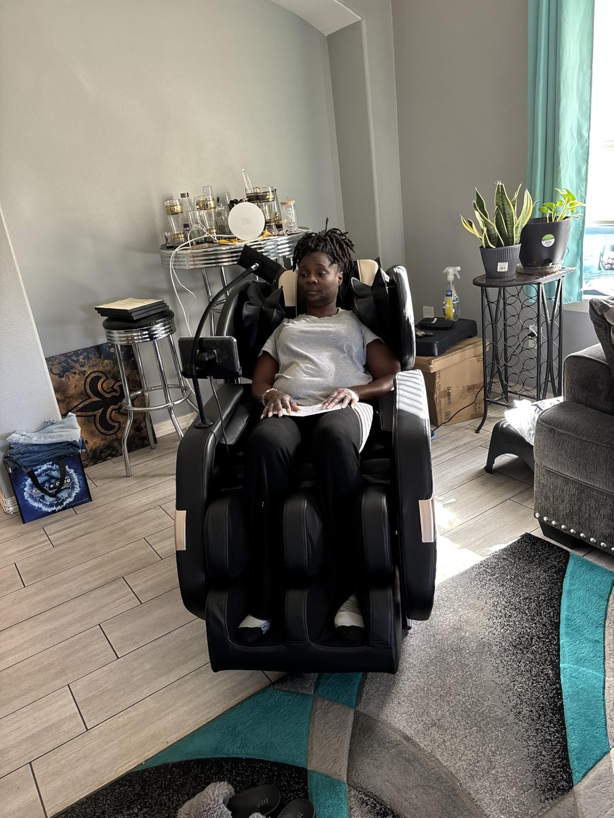 Upgraded Massage Chair Full Body, Zero Gravity Massage Chair Recliner- 10 Fix Points, 2026 Shiatsu Massage Chairs with Heat, Airbags, Foot Massage, 6 Auto Modes, Bluetooth Speaker customer photo 1