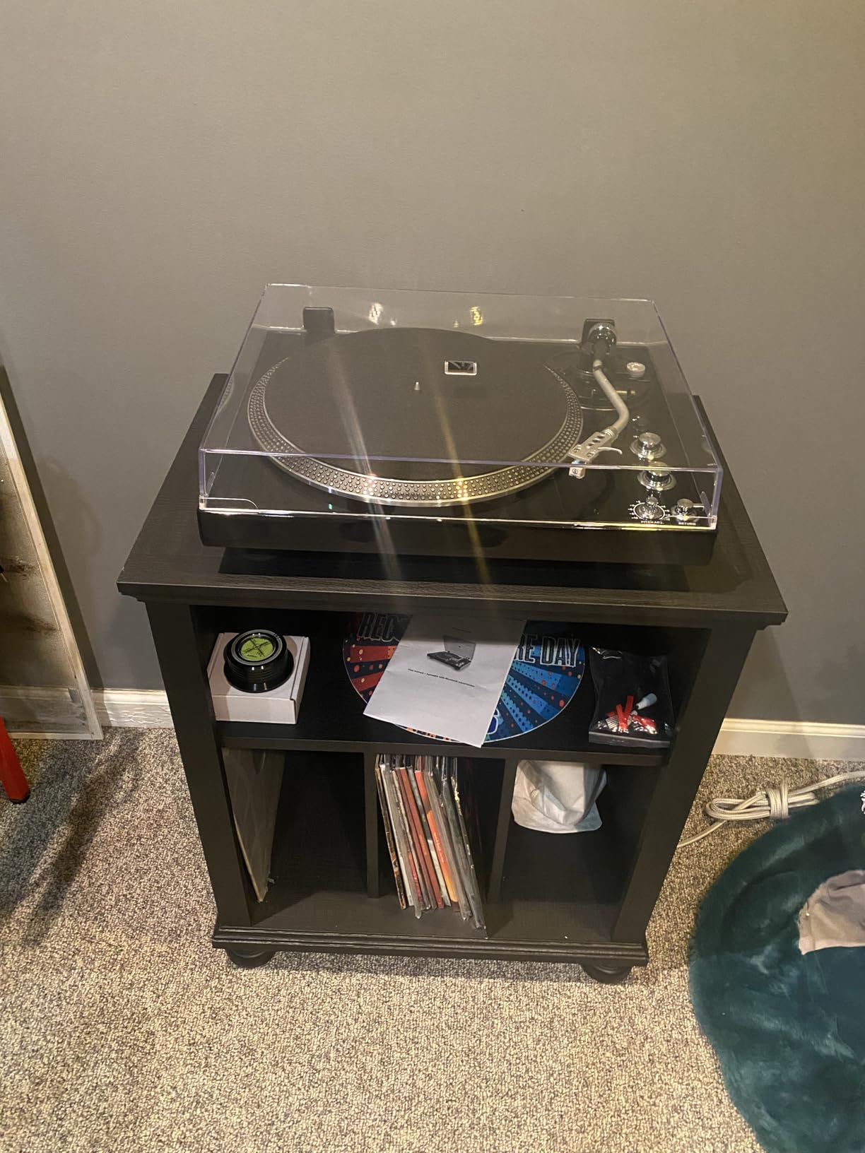 Hi-Fi Belt-Drive Turntable with Premium Cartridge, Pitch Control +/-10%, Auto-Return Tonearm, 2-Speed 33/45 RPM Vinyl Player, Glossy Black Finish customer photo 1