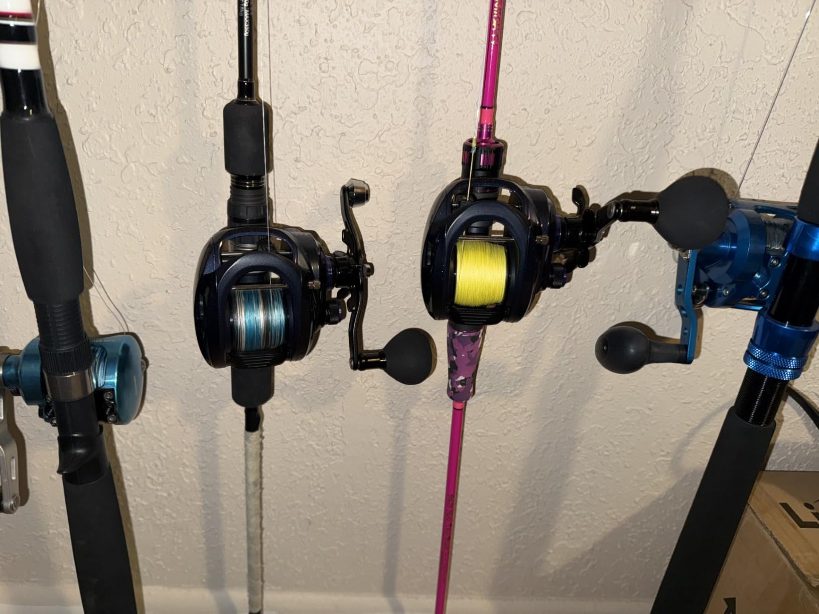 Piscifun Alijoz 400 Baitcaster Fishing Reel, 38Lbs Max Drag Aluminum Alloy Frame, Freshwater and Saltwater Low Profile Casting Reel customer photo 1