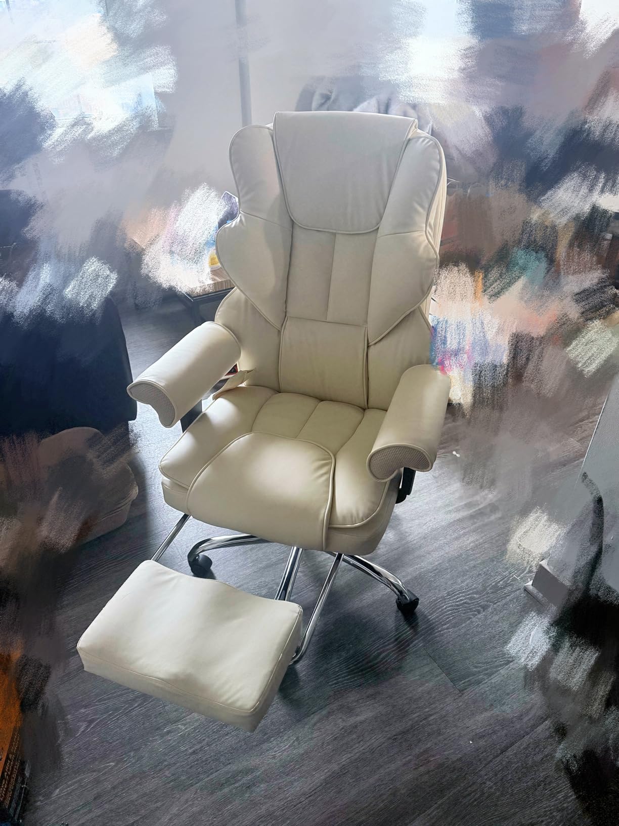 7-Point Massage Office Chair, Heated Manageral Chair, Ergonomic Executive Chair with Footrest, Adjustable Armrest, Computer Chair for Offices, Study Areas, Gaming Spaces, Beige customer photo 1
