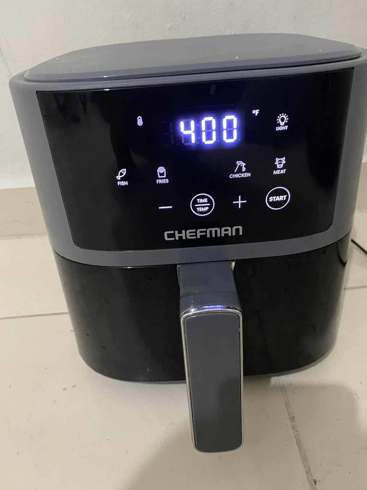 Chefman Dual Air Fryer Oven with DC Motor, 9 Qt. Double Basket Air Fryer with 450F Max Temp for Meals in Minutes, Bake, Broil, Dehydrate, Reheat for Extra-Crispy Chicken, Fries, and More - Black customer photo 2