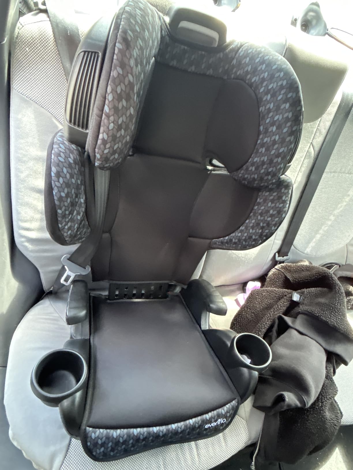 Evenflo GoTime LX Booster Car Seat (Quincy Blue) customer photo 2