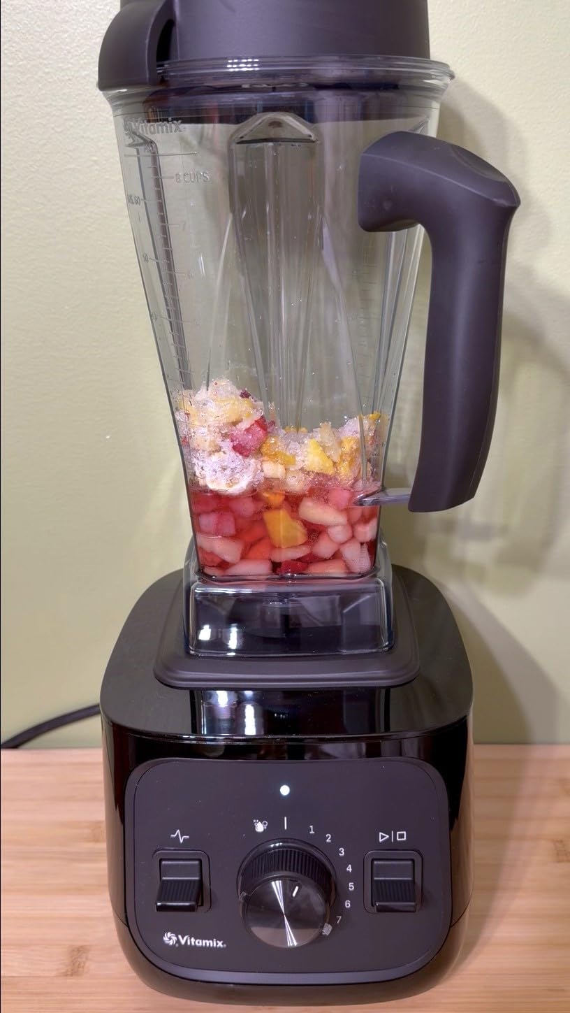 Vitamix VX1 Blender, Professional-Grade Kitchen Blender for Smoothies, Soups, Juices and More, 10-Speeds, 64 Oz Classic Container, Black customer photo 2