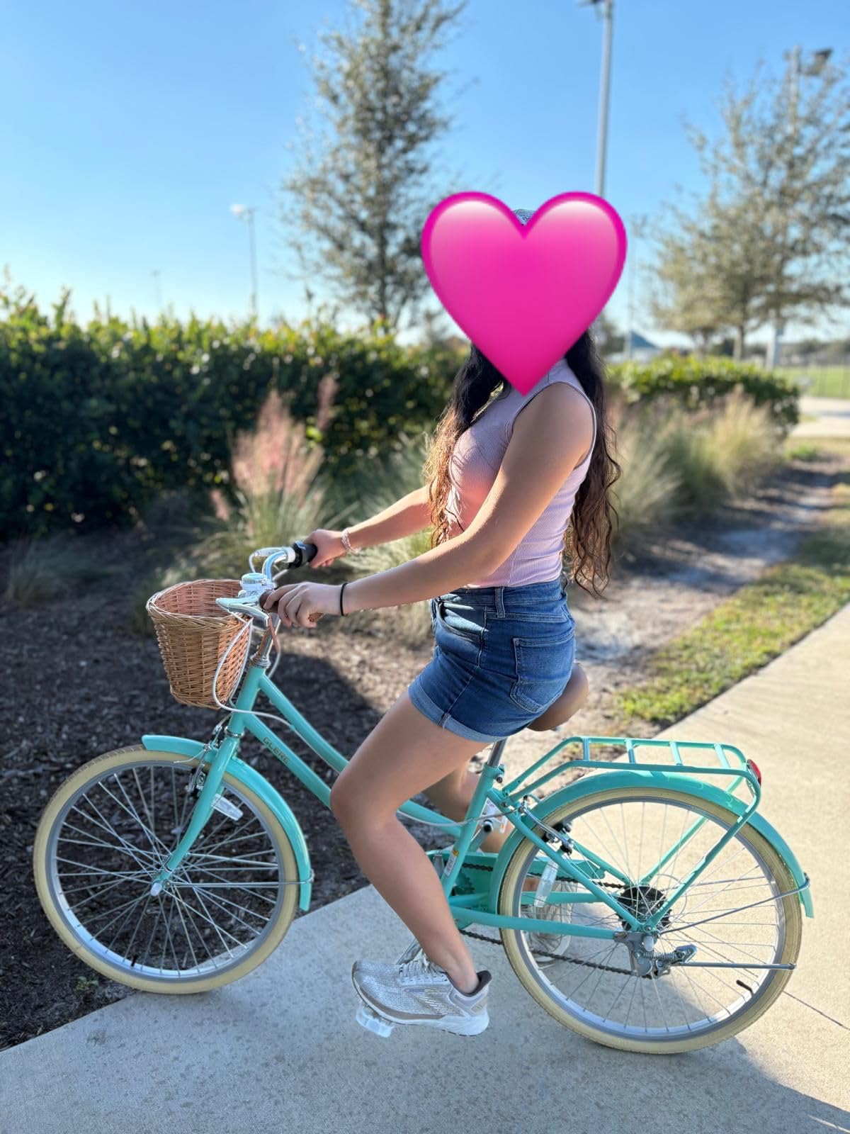 Glerc 20 24 26 Inch Beach Cruiser Bike, 6-Speed Hybrid City Bicycle for Girls Youth and Over 6 Years Old, Missy Bike with Wicker Basket & Lightweight, Multiple Colors customer photo 1