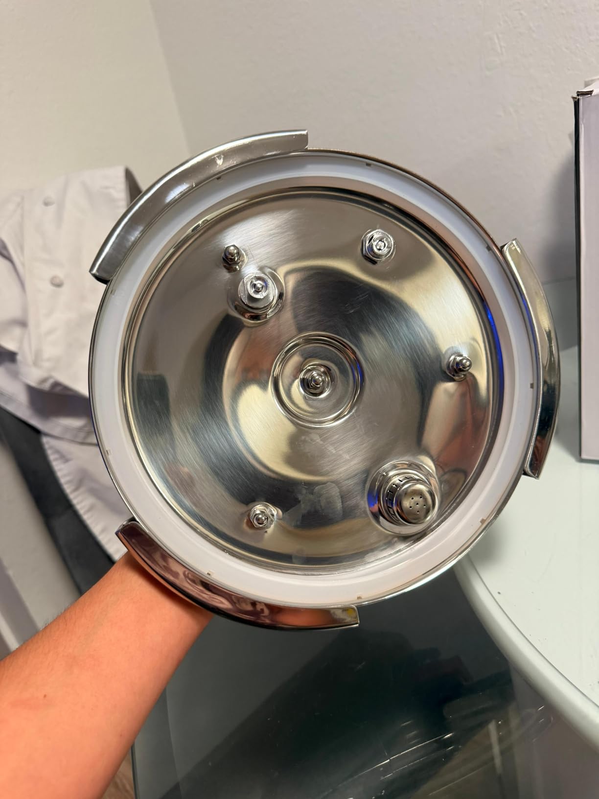 18/8 Stainless Steel Pressure Cooker 32 QT - Explosion-Proof, One-Hand Locking, Induction Compatible, Steamer Rack Included customer photo 1