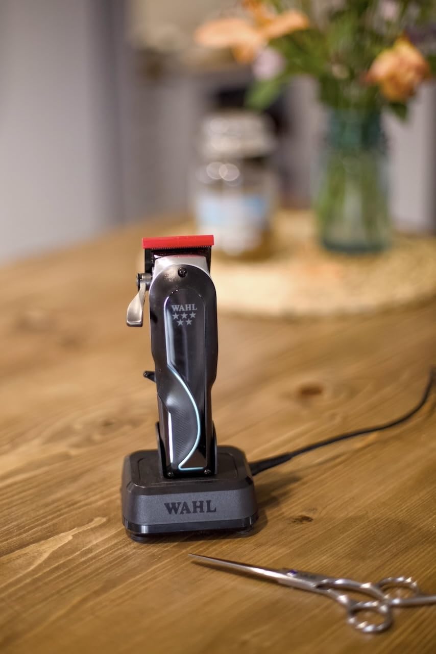 Wahl Professional Senior 2.0 Cordless Clipper, Carbon Steel DLC Coated Blade with Zero Gap Capability, Adjustable Taper Lever, Lithium Ion Power, Black and Metallic Silver customer photo 1
